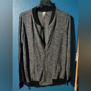 No Boundaries Zip up Hoodless Jacket